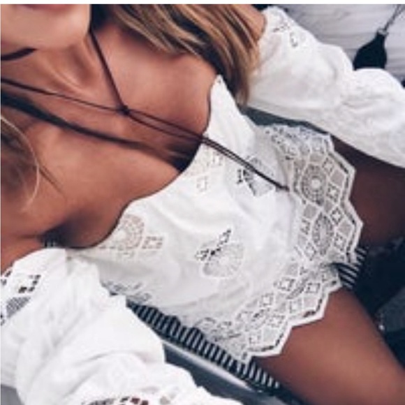 Stone Cold Fox Aden Romper BLOGGERS FAVORITE - Picture 4 of 7